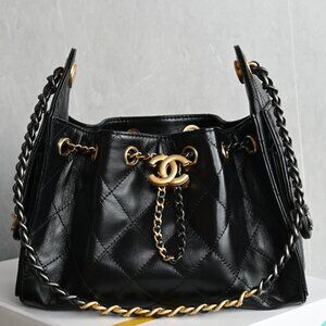 Chanel calfskin leather, black waxed leather, with chain shoulder strap, 26C Min